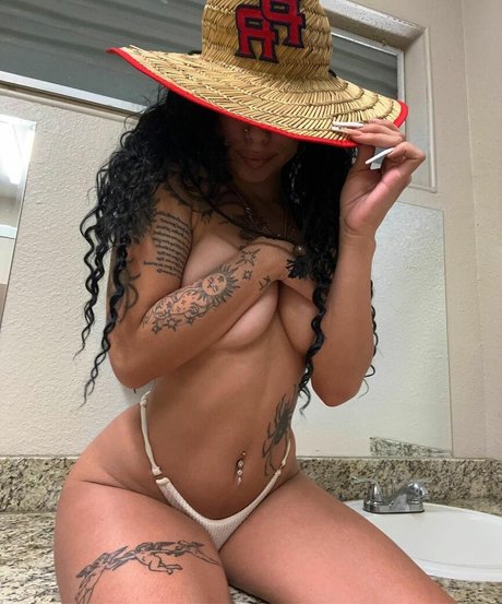 nattyk naked model photos