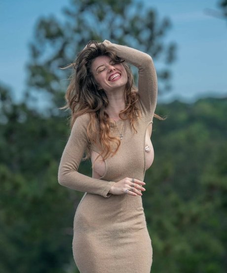 babytayebae art model photos