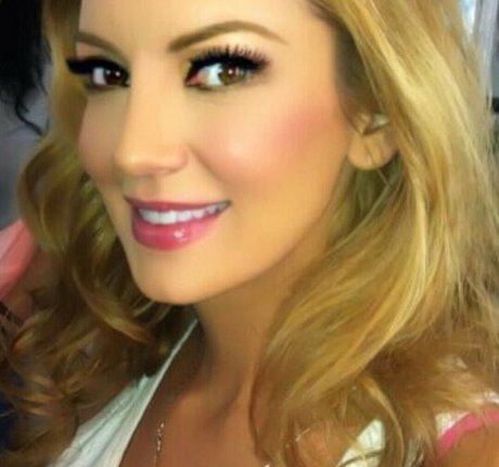 Isabel Madow adult model images