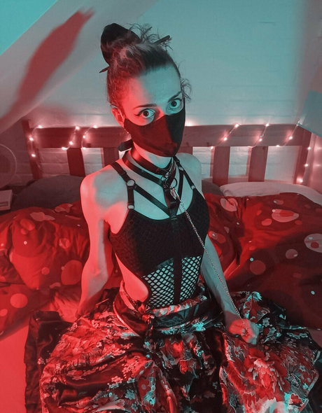 yona mlem erotic star image