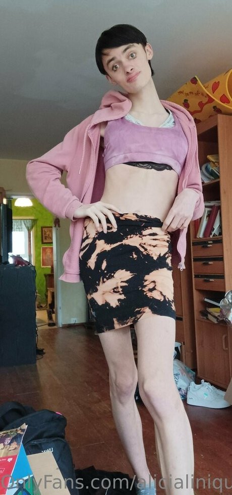 alicialiniquinn art star photo