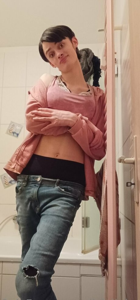 alicialiniquinn pornstar images