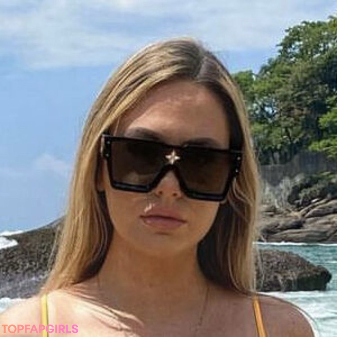 Lexinurcity model best photo