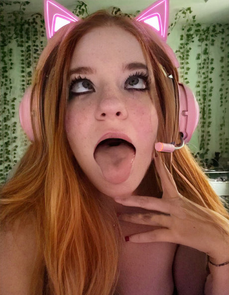 redpandaeyes porn model photos