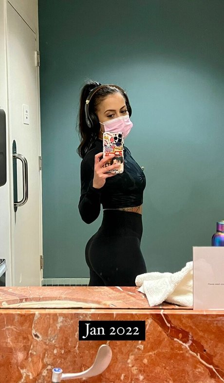 meghanelle exclusive pornstar img