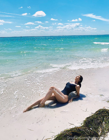 TS Vanessa9in art star pics