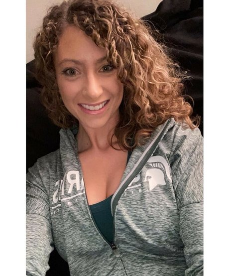 Brino Wyant pretty model pics