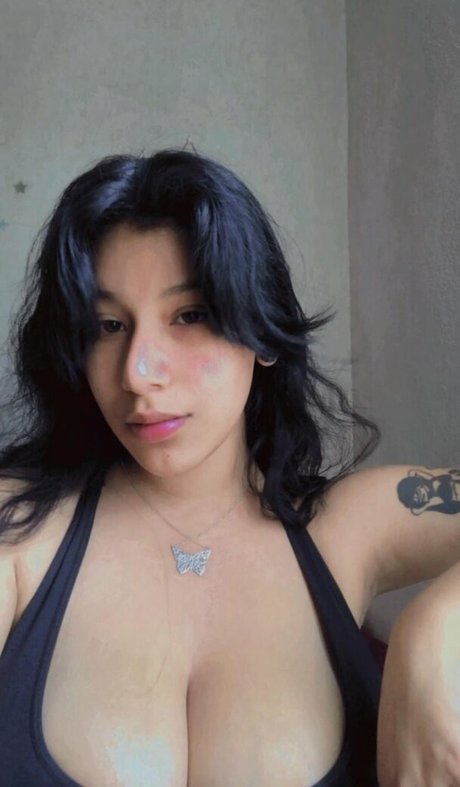 Fernanda V model free pictures