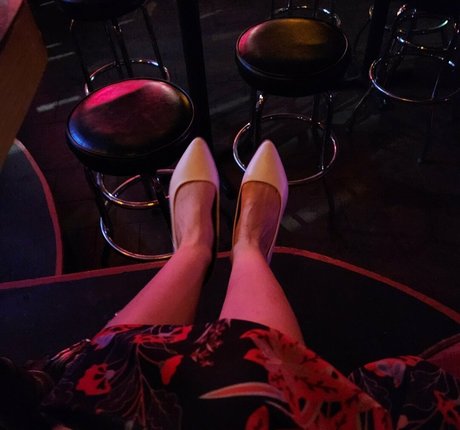 feetbeth pornstar adult image