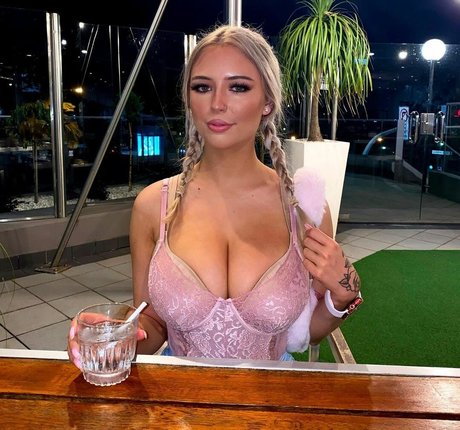 Jessica Viaal erotic pornstar archive