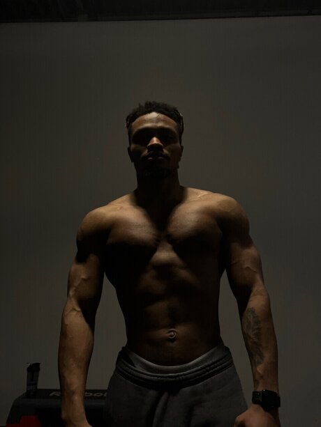 Troniooo free star picture