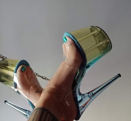 Feet4u44 hd actress gallery