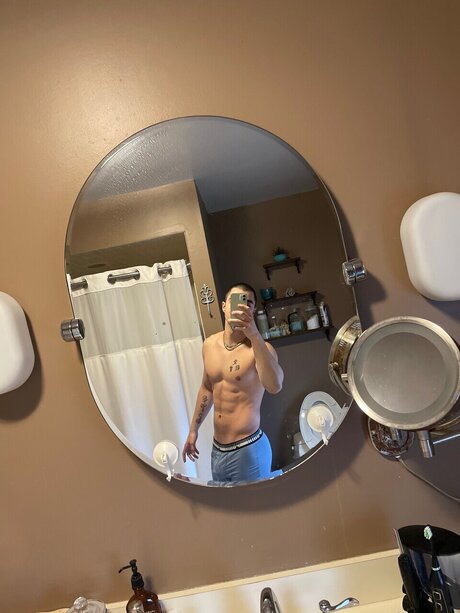 Christopher Barcenas nice model pic