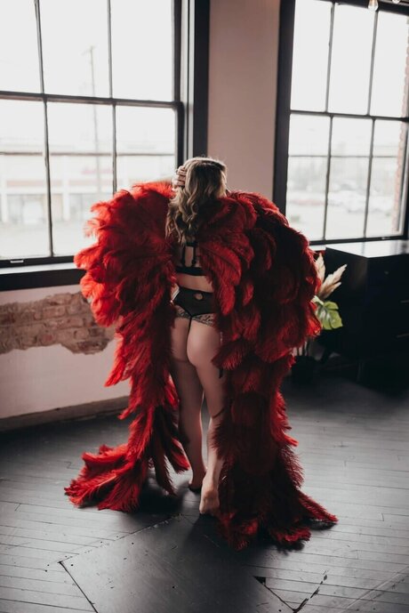 lovey94 erotic model pic