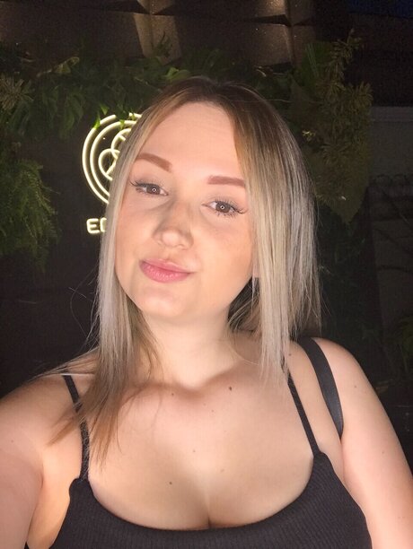 Taiana Muller perfect model galleries