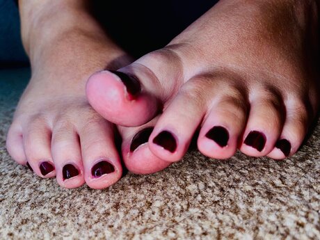 Kittyfeet xxx model picture