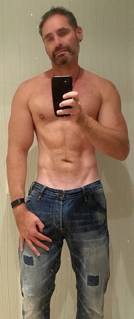 u2240695 model pornographic images