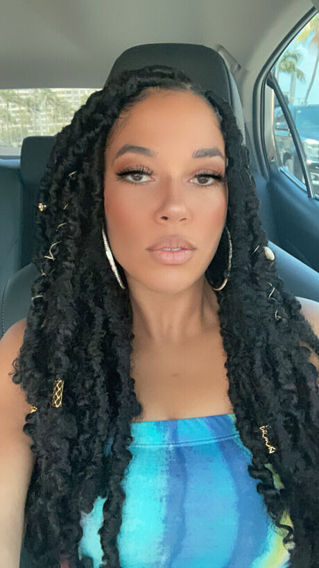 Desii Smitth model pornographic images