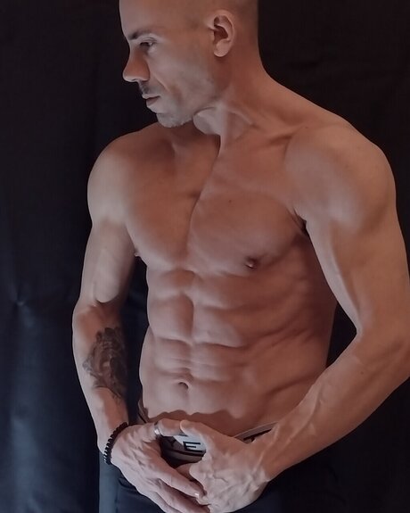 maxxti model free images