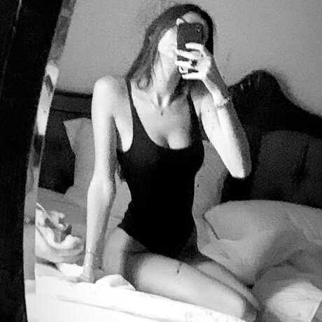 Olimpia beautiful actress pic