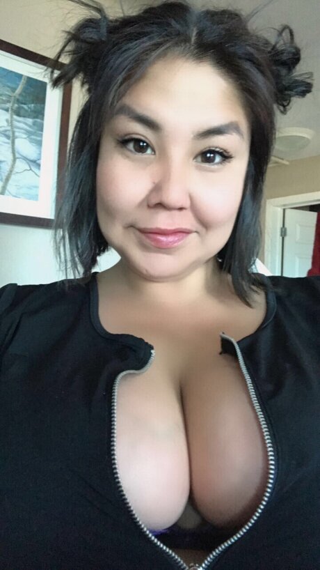 B Eddsa star nude photo