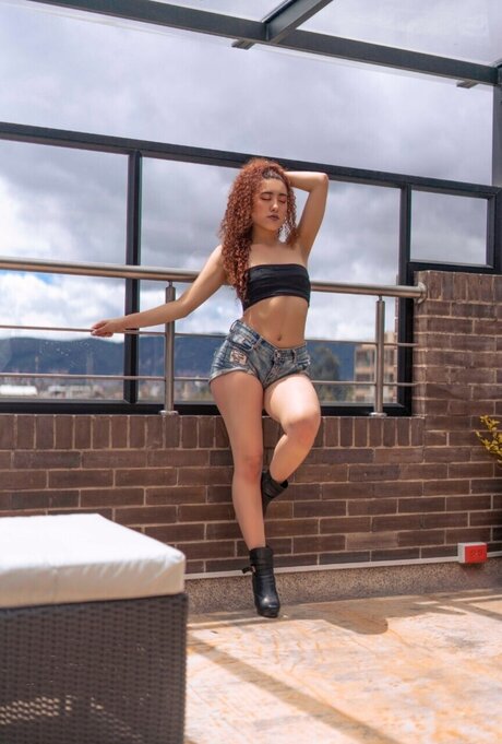 Alejandra Pineda top star galleries