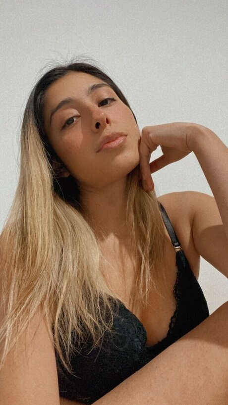 u178922307 pornstar nudes photos