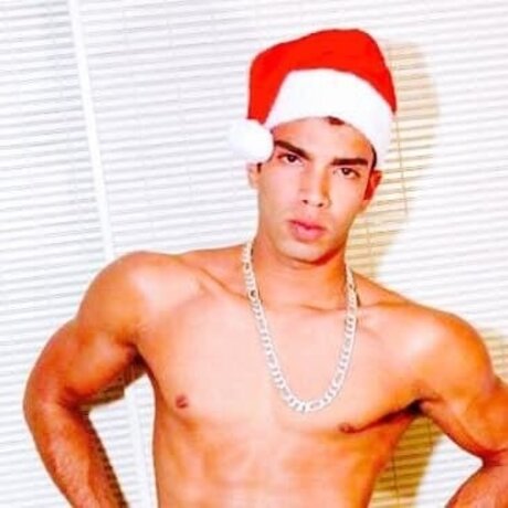 RoonServiceBoy star naked img