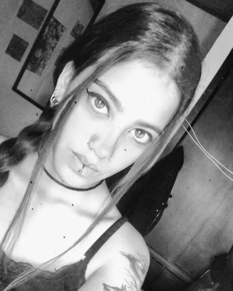 Jane Black sexy model img