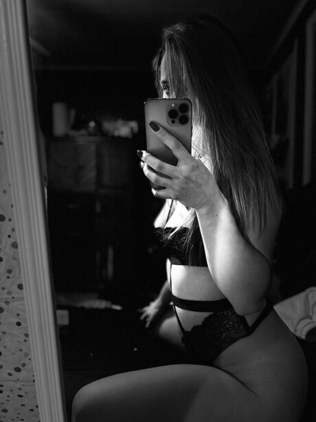 Ashley Comeau star beautiful pic