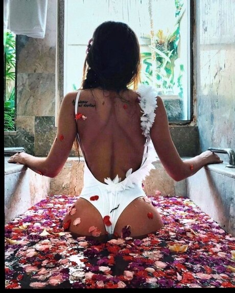 Georgina star sexy image