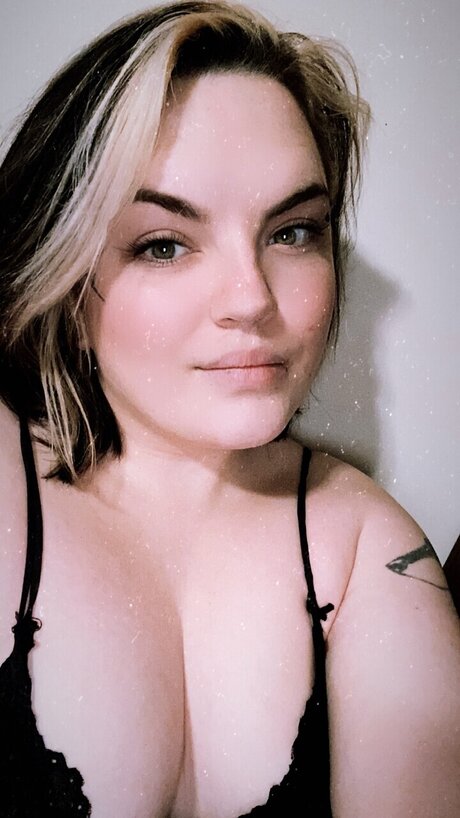 Randi Marsh hd actress pictures