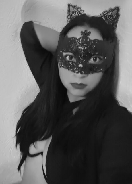 Holiiii nudes star pics