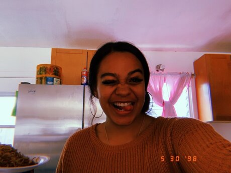 Emmarose Sheffet model adult images