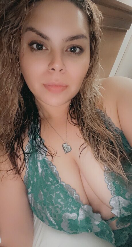 Lyla Grace exclusive star img