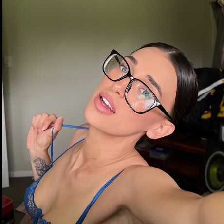 Tahls_ beautiful actress gallery