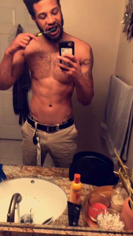 _shhh pornstar pretty photo