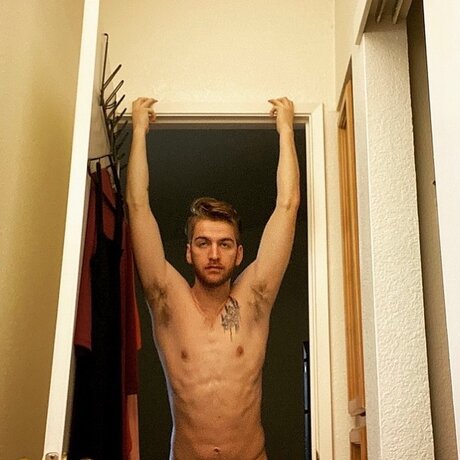 Sensual Saltine model nice image