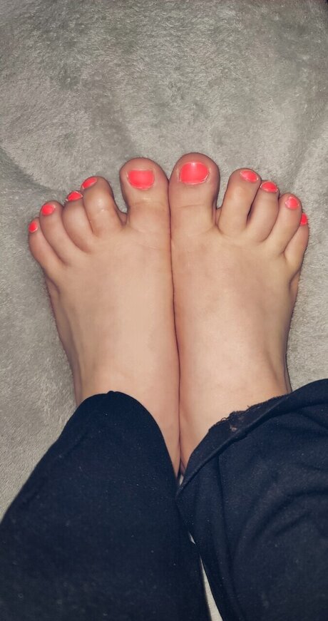 Leyla Allen nice actress pic