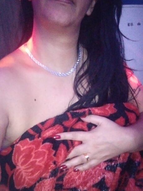 Karina Ozorio sexy actress photo