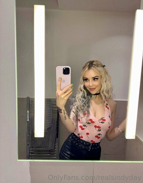 Sindy Day hot star picture