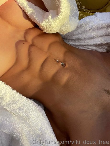 Viki Doux model high quality pics