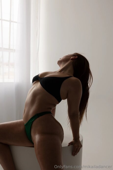 Mikaila Murphy art star photo