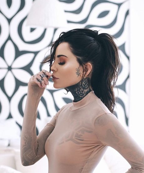 Candelaria Tinelli top actress gallery