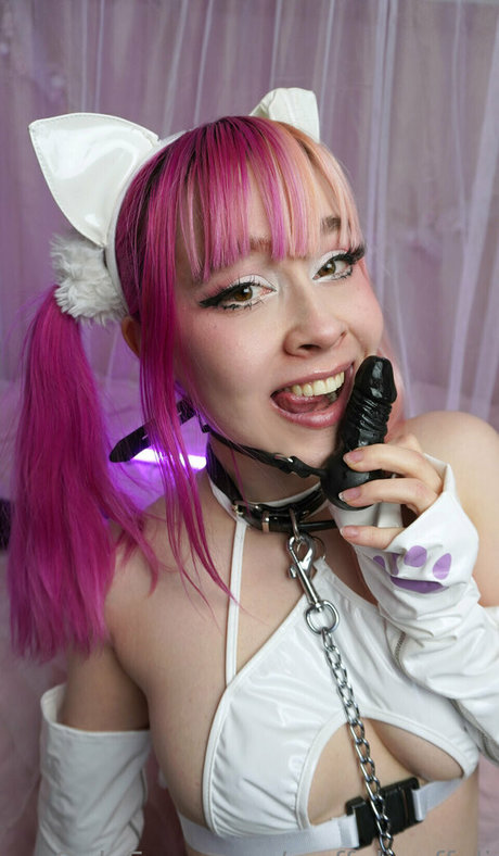 Wuffelipuffeli erotic model image