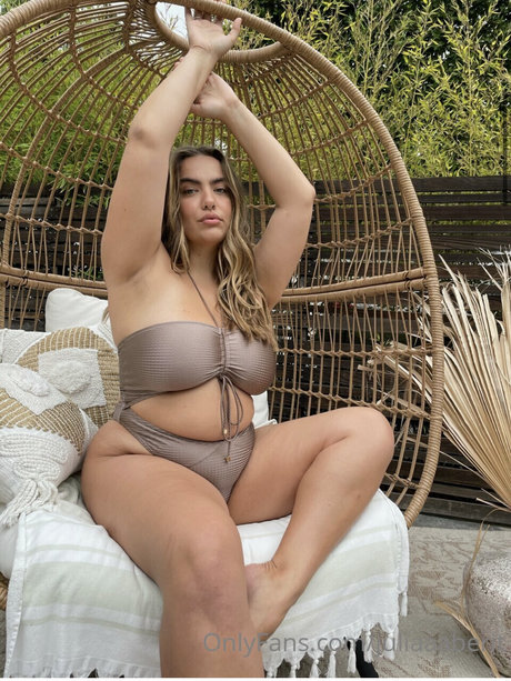 Julia Berit naked star pics