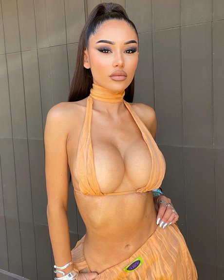 Janet Guzman perfect star pics