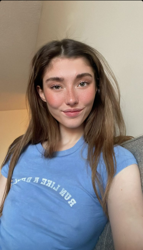 _Brooklyn Babe model naked pictures