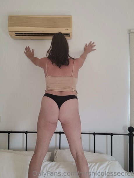 mrsnicolessecret star pornographic images