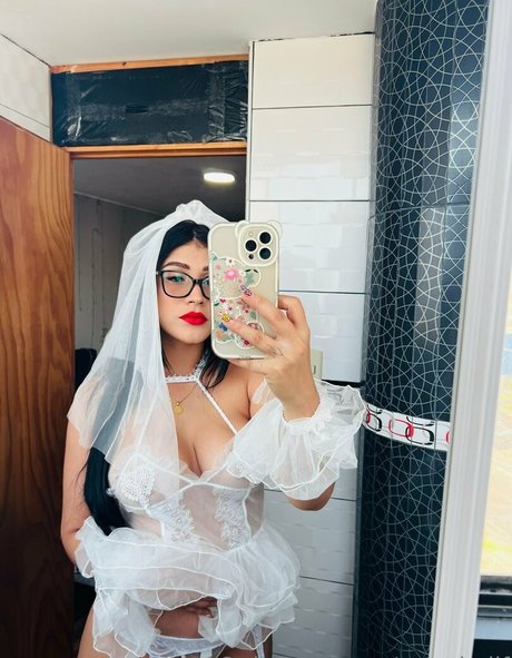 annykalif nice actress images